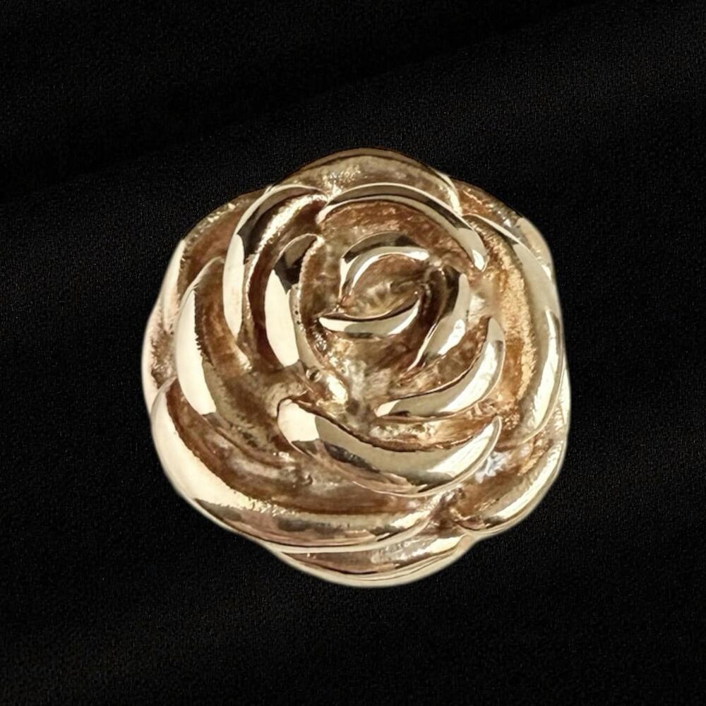 Bold Two Tone Rose Floral Statement Ring White Metal Size 6 Heavy